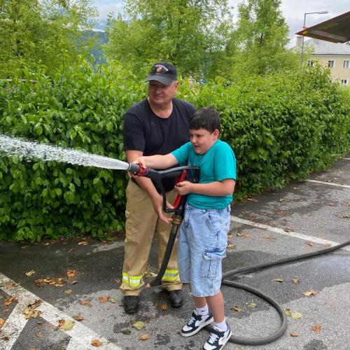 FF